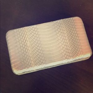 Leyla seafoam green clutch NWT